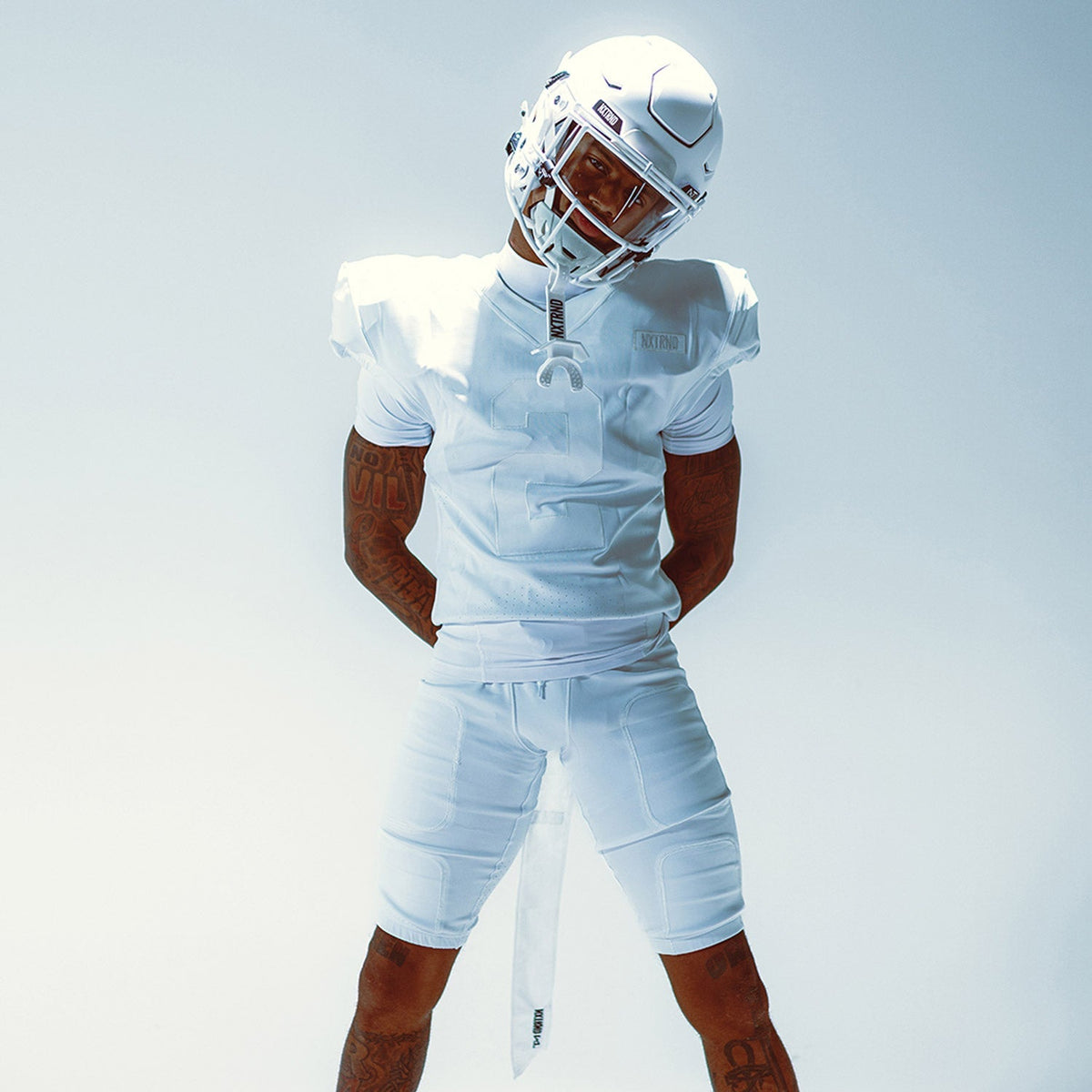 Nxtrnd Streamer Football Towel White